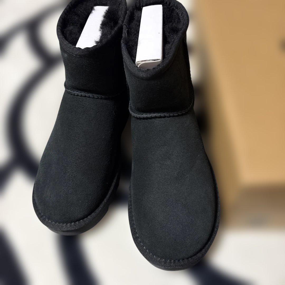 【新品未使用】UGG W CLASSIC MINI II ブラック 7