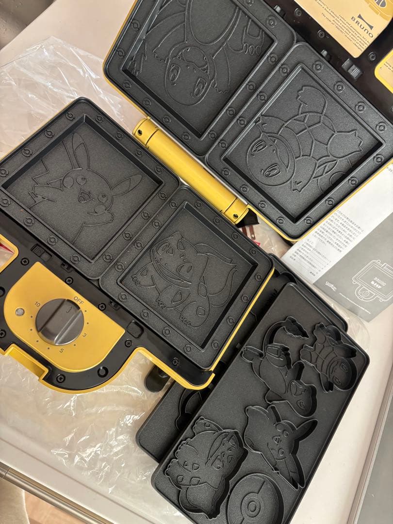 ポケモンホットサンドメーカーダブル　BOE132-YE BRUNO
