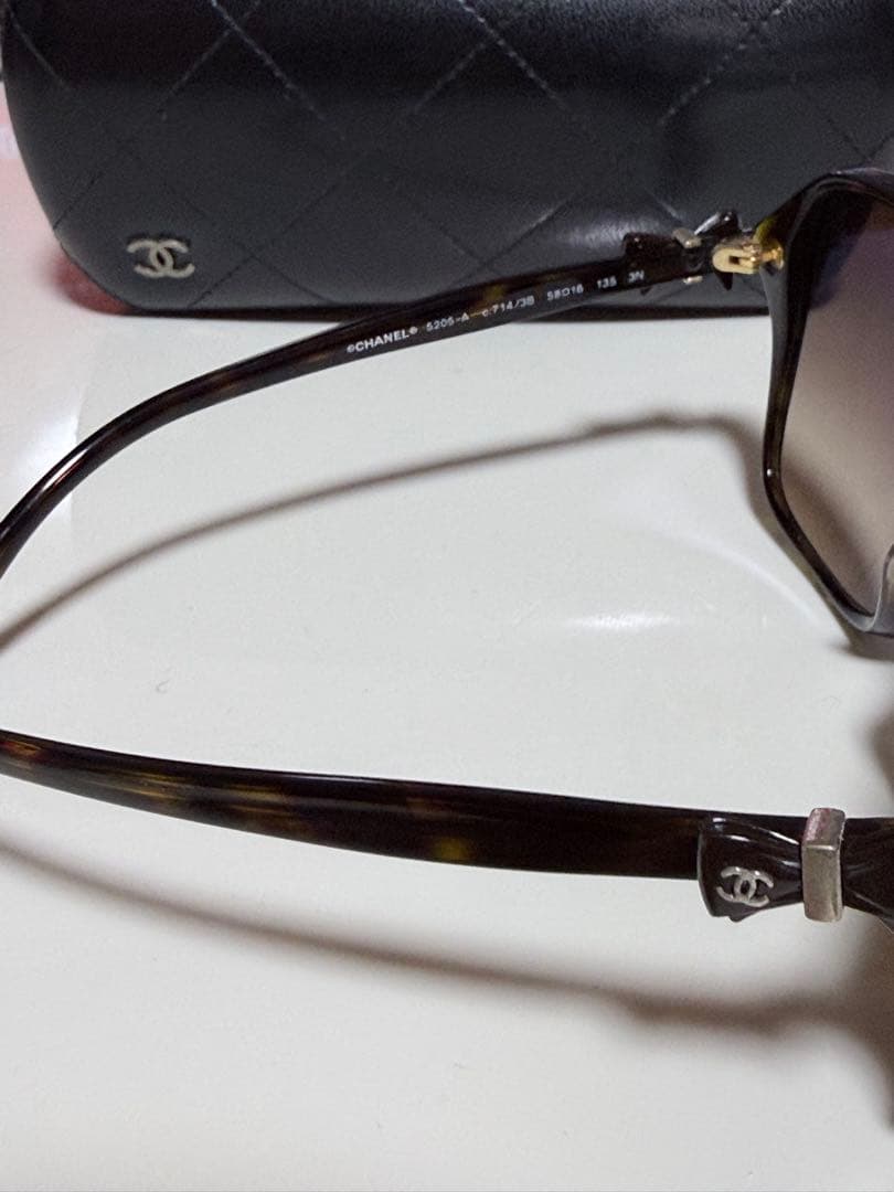 CHANEL ブラウンレンズ サングラス ケース付き