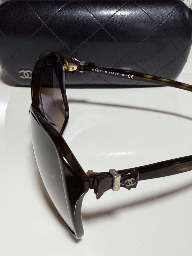 CHANEL ブラウンレンズ サングラス ケース付き