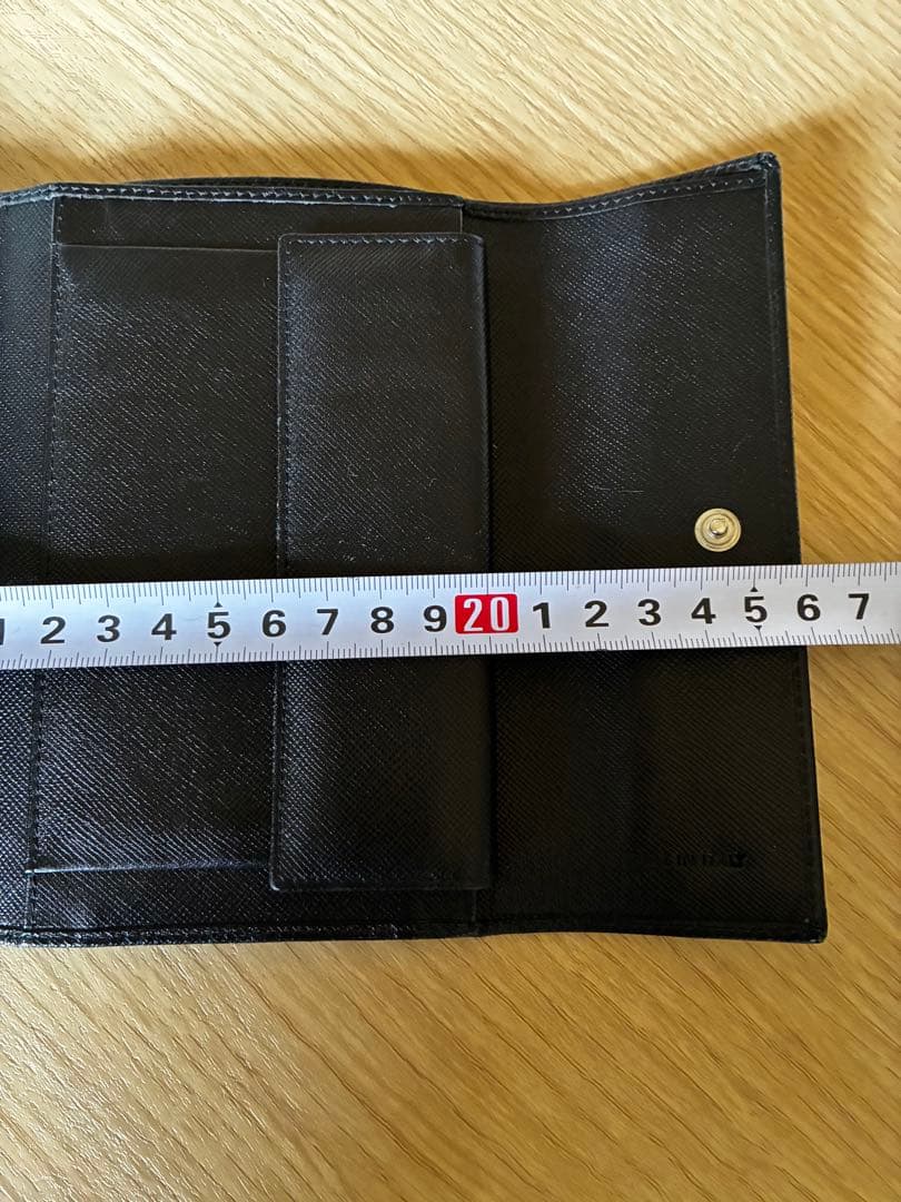 フリ－ダム！！　　PRADA プラダ　財布