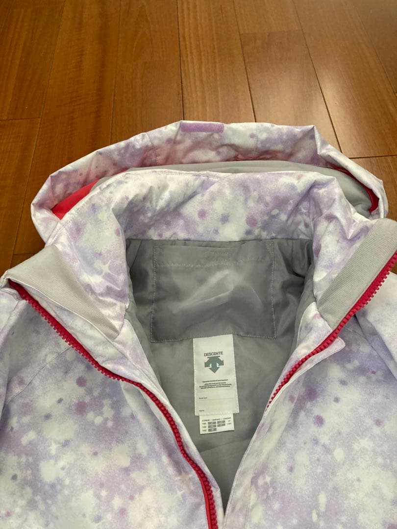 美品　DESCENTEスキーウェア ジュニア160 女の子