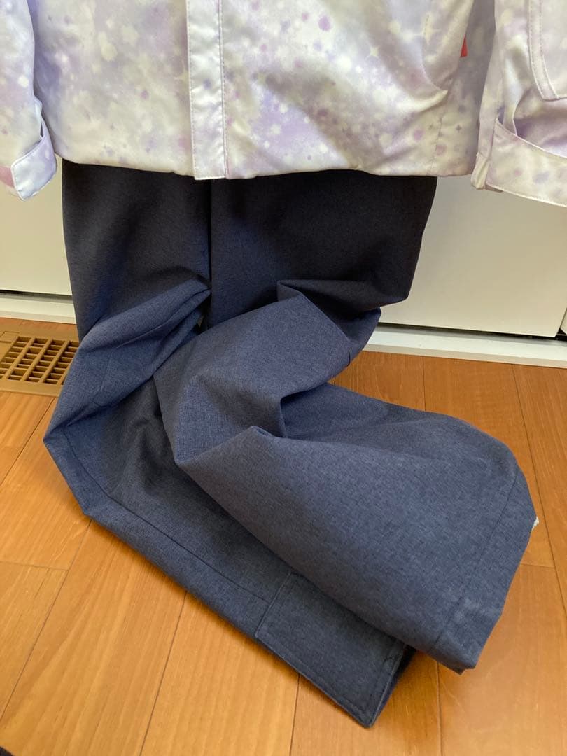 美品　DESCENTEスキーウェア ジュニア160 女の子