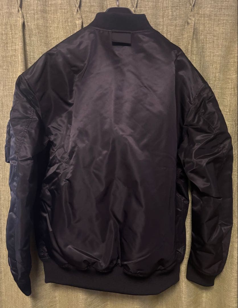 【完売品・新品】ハイブリッドダウンオーバーサイズMA-1 黒 XL