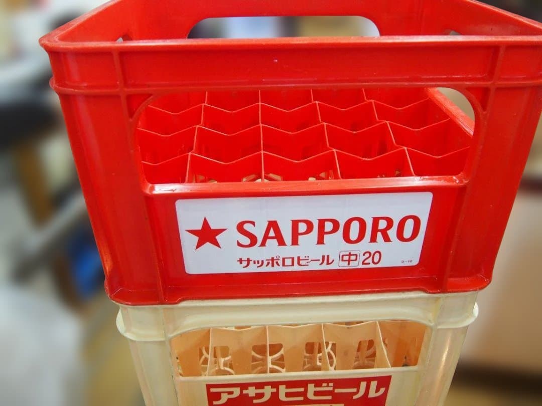 中古　サッポロ　アサヒ　ビールケース　4点まとめて　椅子　キャンプ　店舗に