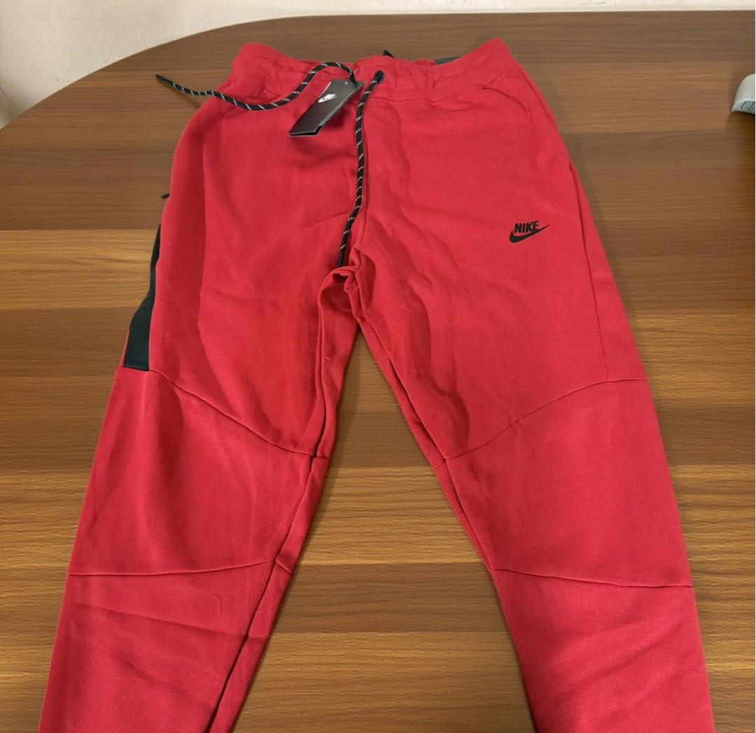 未使用NIKE セットアップ テックフリース L