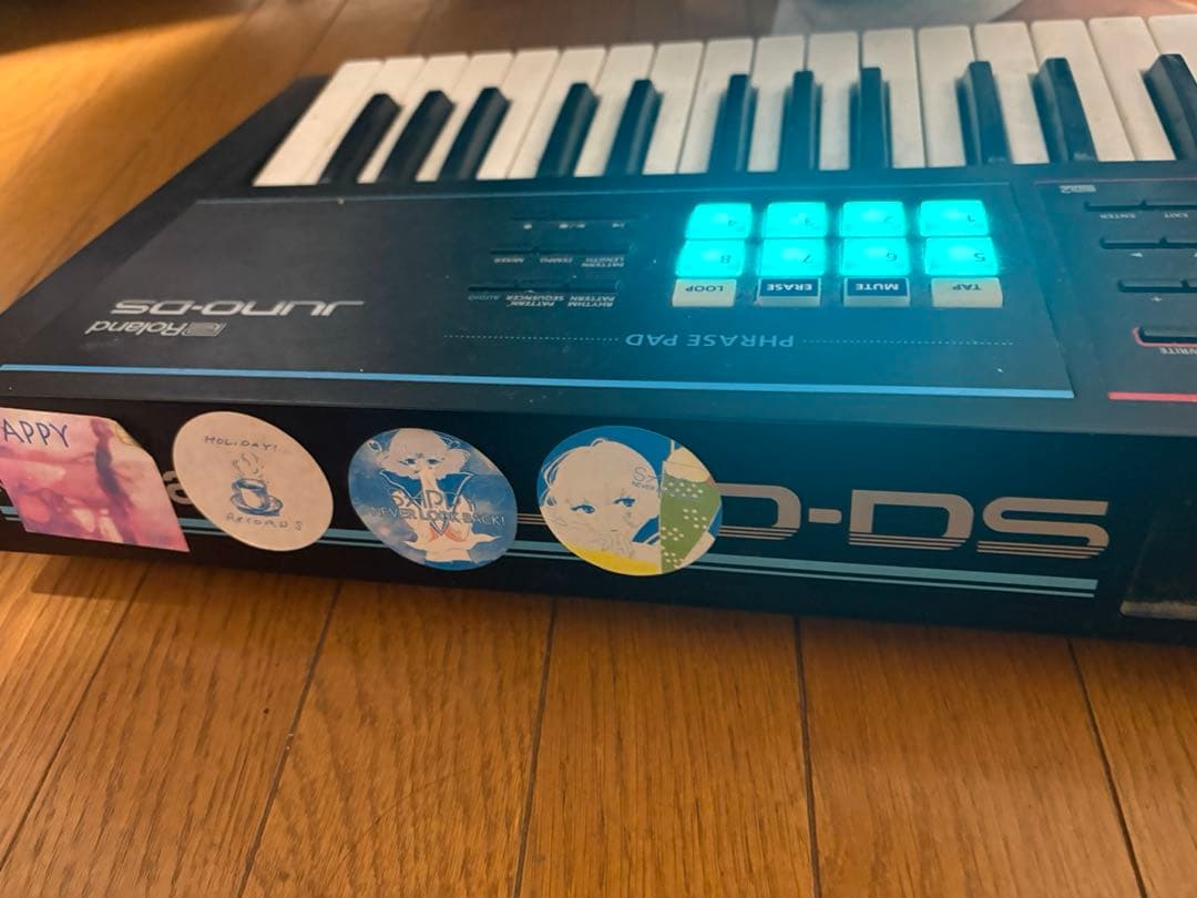 ローランド　JUNO-DS