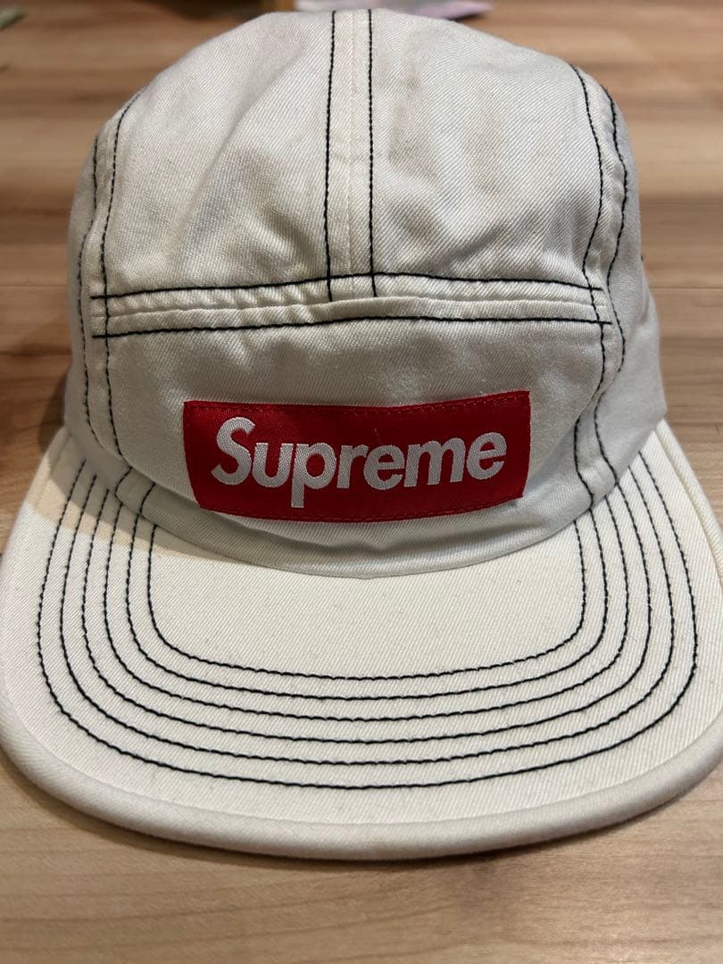 Supreme ホワイト キャップ ロゴ入り