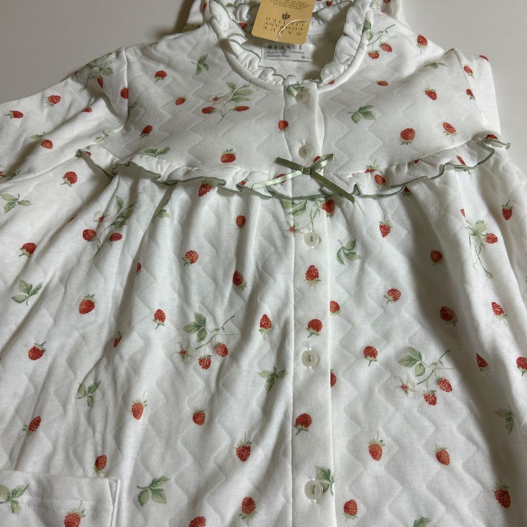 （新品未使用）ナルエーいちご柄パジャマ