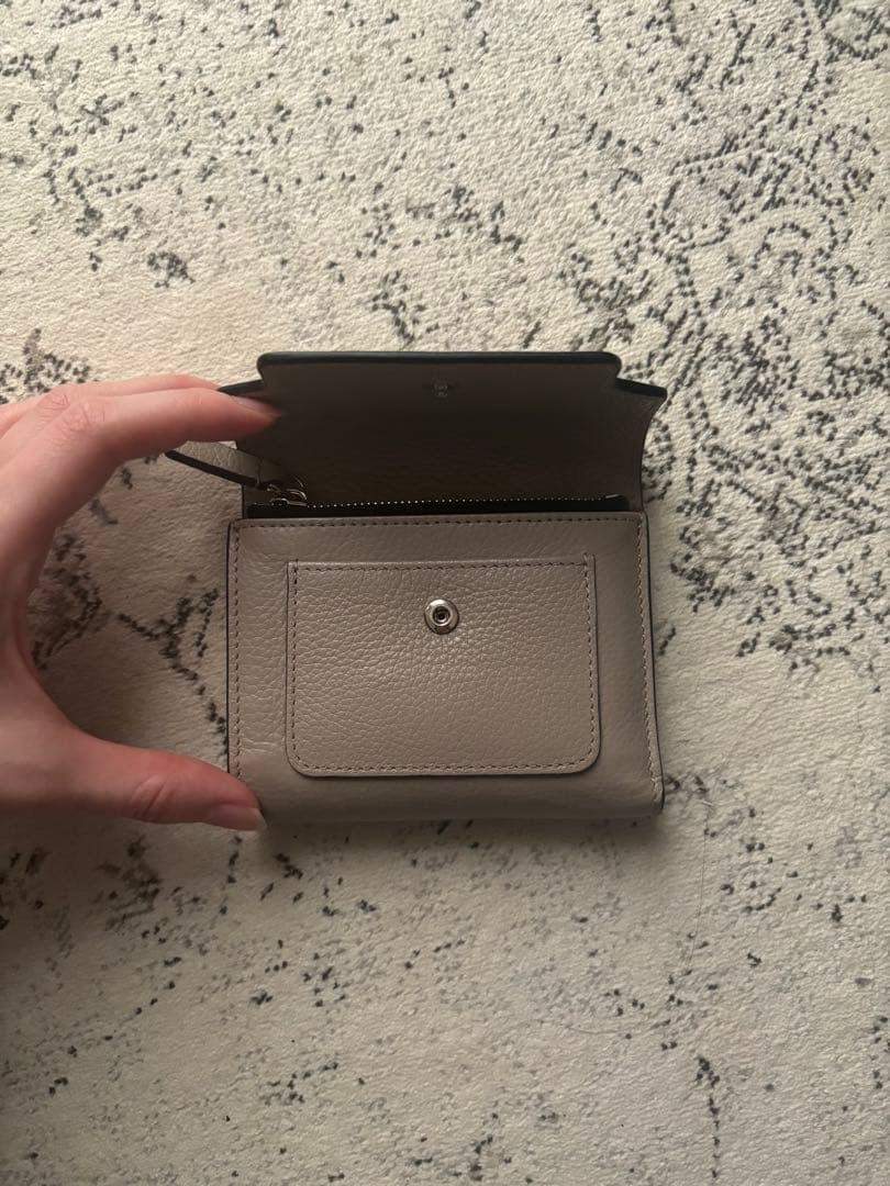 MARNI (マルニ) WALLET FLAP SQUARED 財布