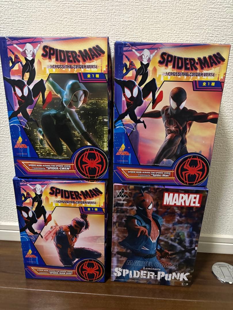 スパイダーマン　スパイダーバース　フィギュア　セット