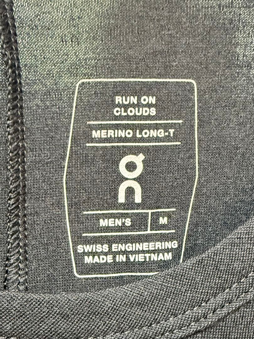 On_ MERINO LONG-T_オン_メリノロングTシャツ