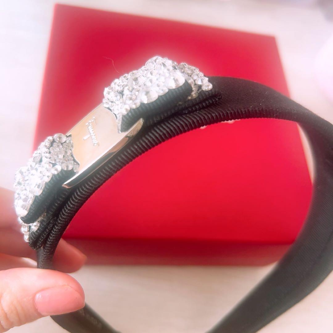 Salvatore Ferragamo Vara ヘアバンド ブラック ストーン