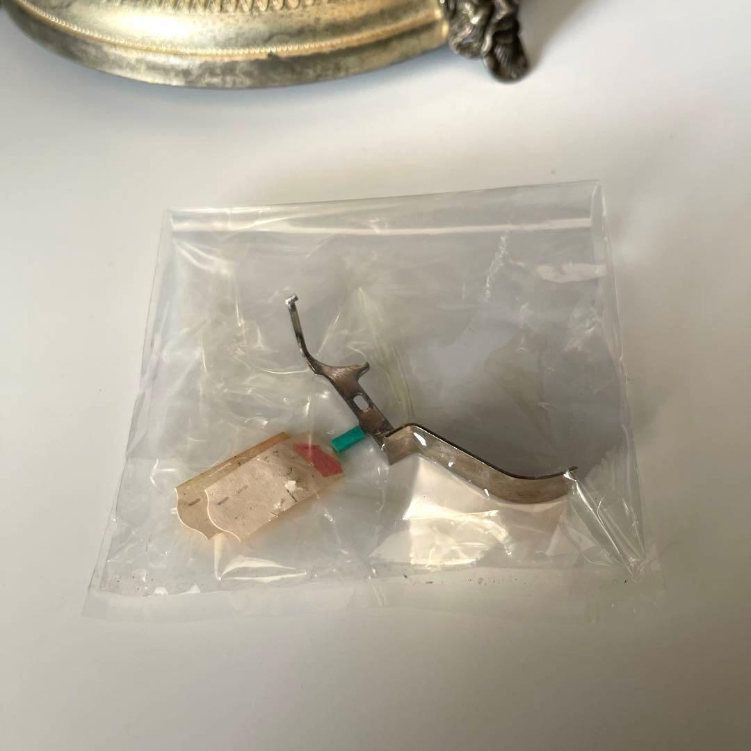 『修理　必要』リュージュ　陶器製カラクリ オルゴール　葉巻入れ　reuge