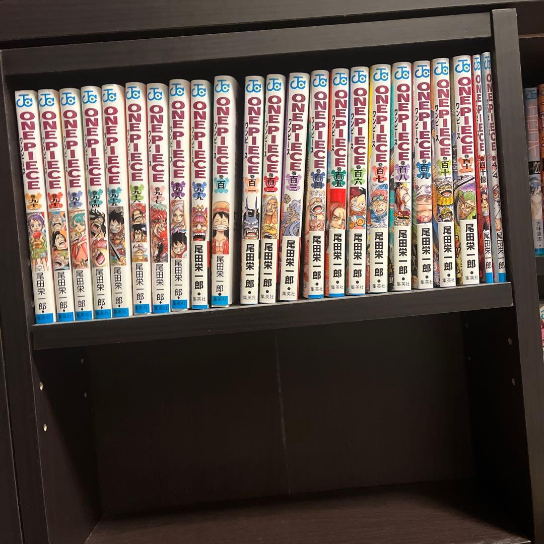 【良品】ワンピース ONE PIECE 1巻〜111巻＋映画特典2冊セット