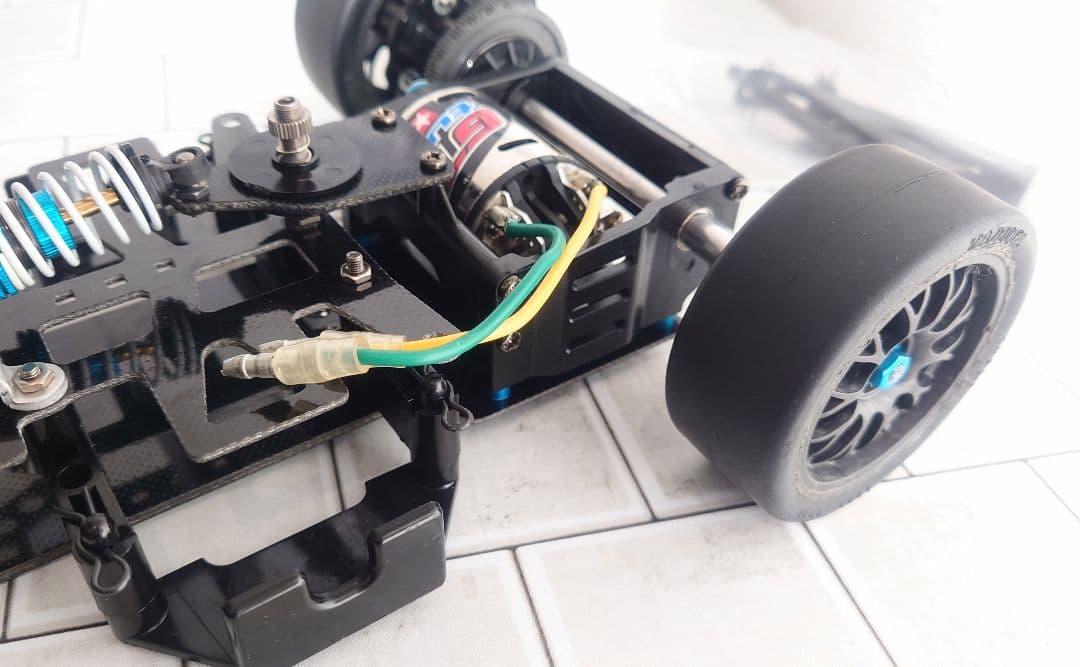 希少 タミヤ F103GT シャーシ GTチューンモーター付