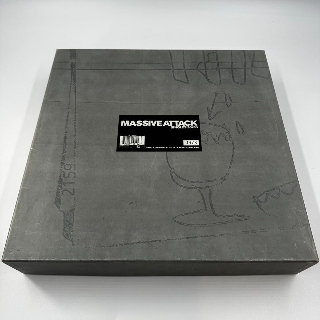 レコード MASSIVE ATTACK SINGLES 90/98 12\"BOX