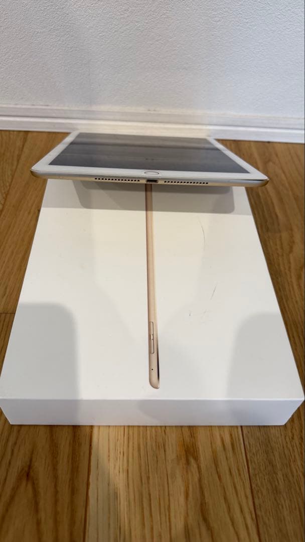 Apple iPad (第7世代) 64GB ゴールド