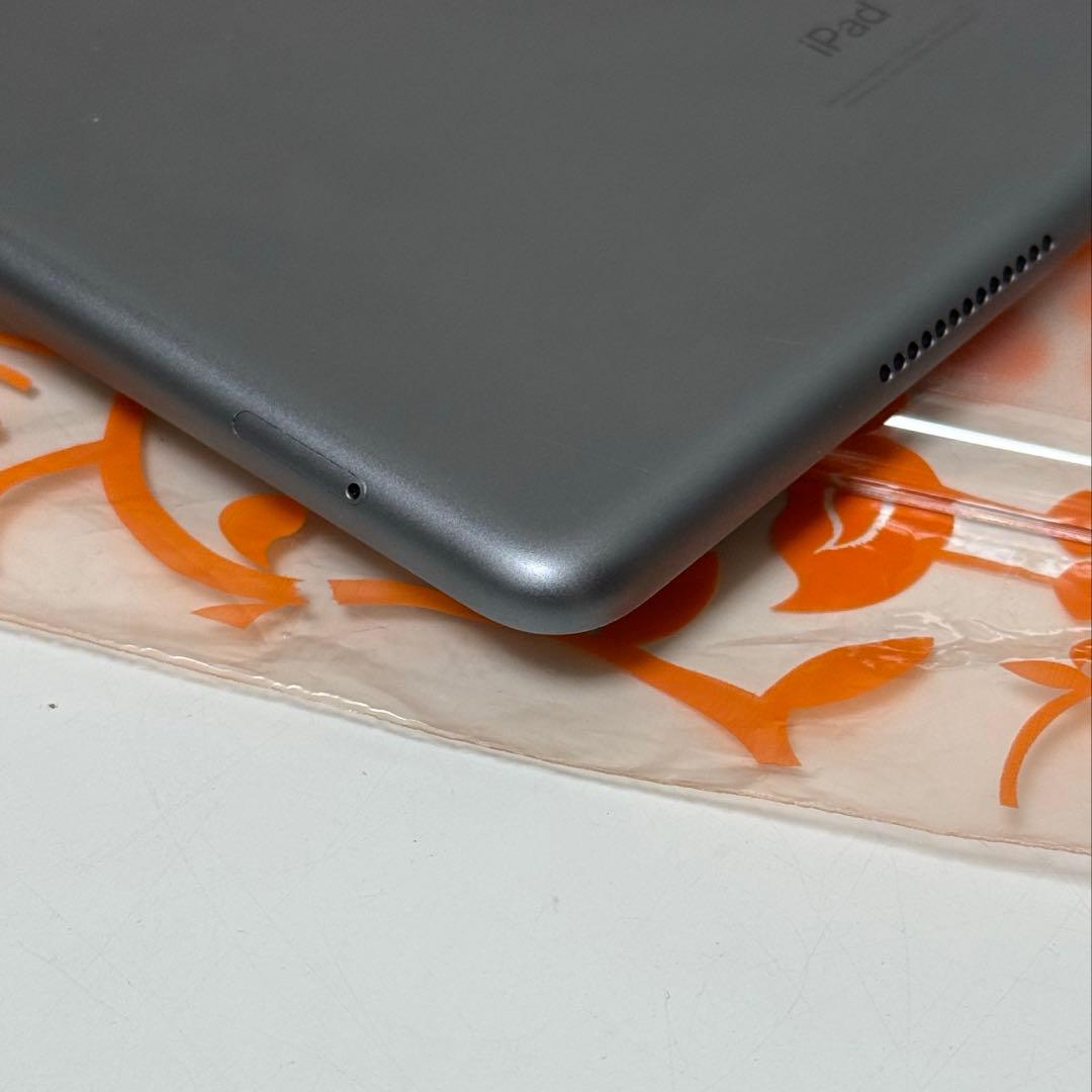 iPad 第9世代　64GB Wi-Fi+Cellularモデル　バッテリー良好