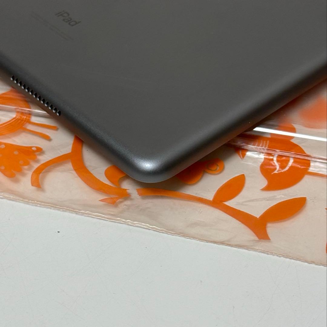 iPad 第9世代　64GB Wi-Fi+Cellularモデル　バッテリー良好