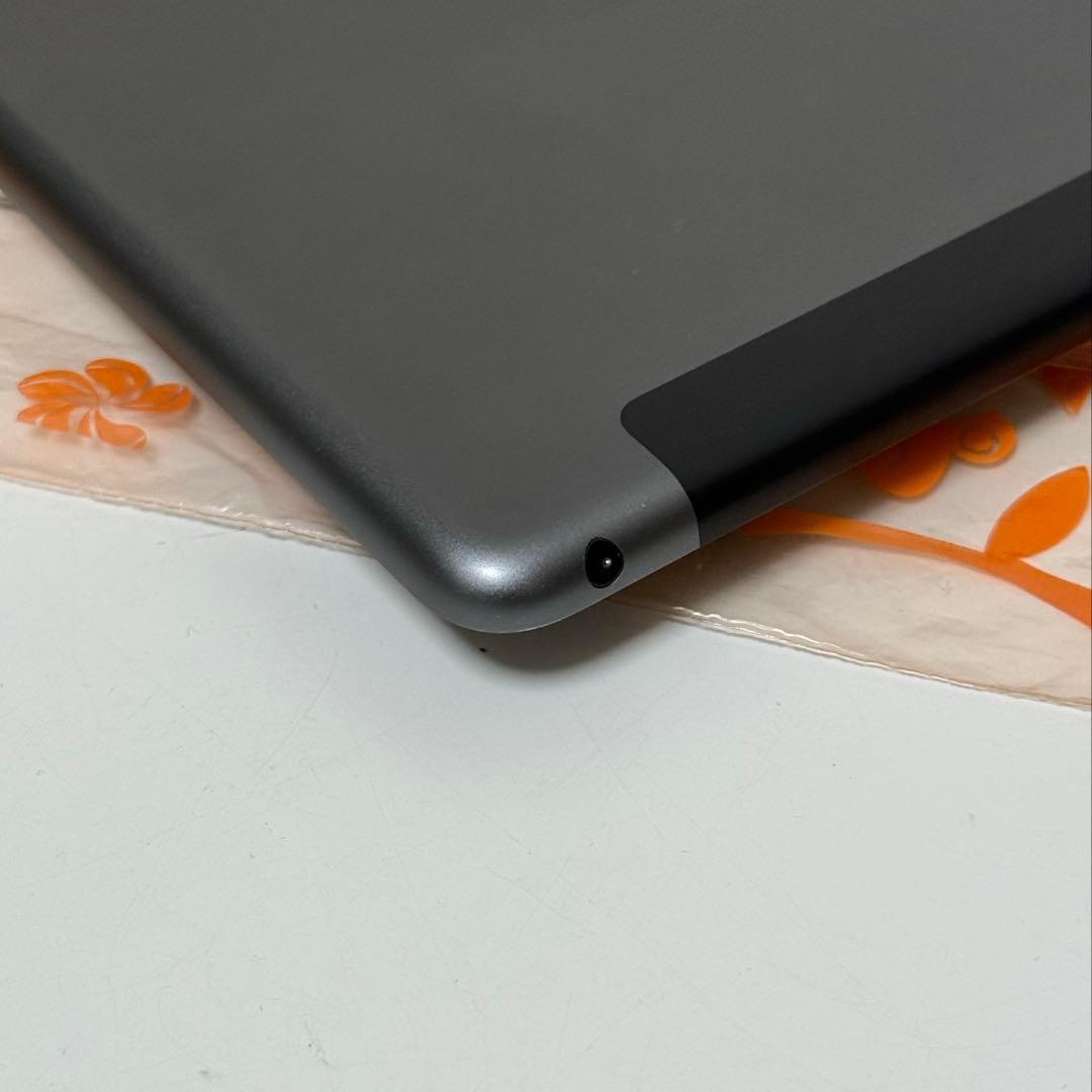 iPad 第9世代　64GB Wi-Fi+Cellularモデル　バッテリー良好