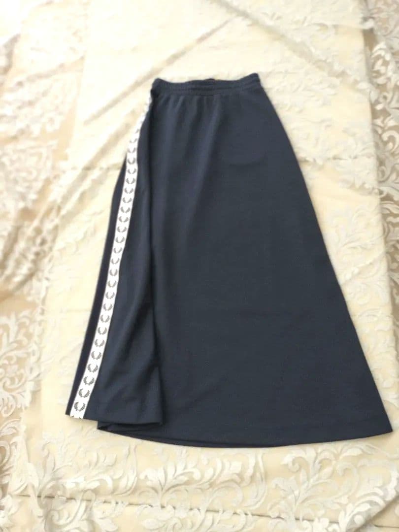 フレッドペリー トラックスカート ジャージスカート fredperry ネイビー