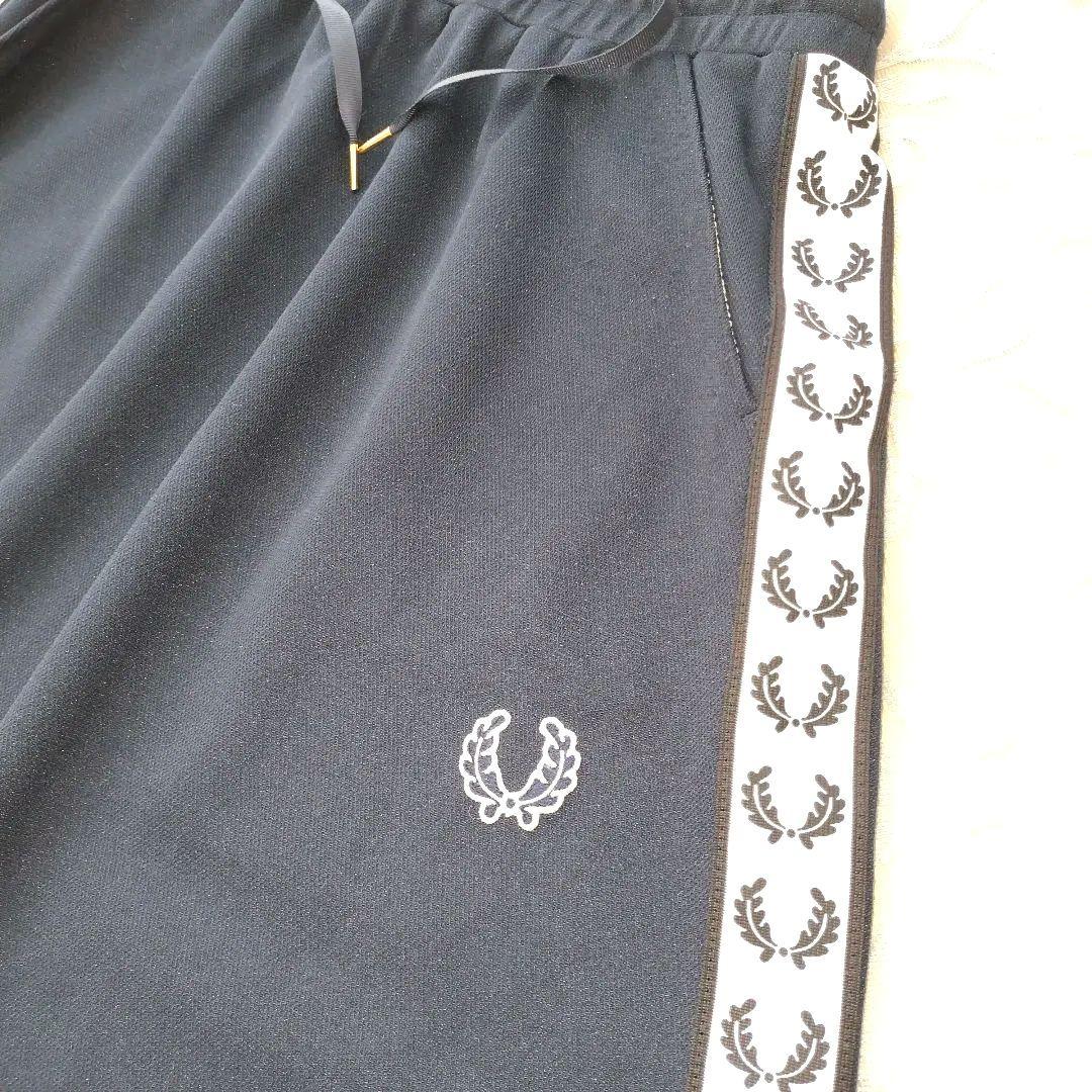 フレッドペリー トラックスカート ジャージスカート fredperry ネイビー