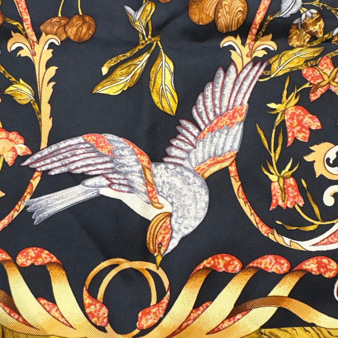 エルメス　HERMES スカーフ　カレ