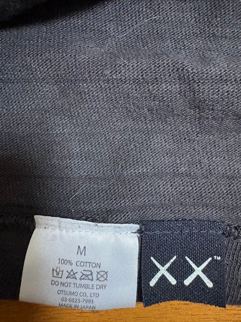Human Made ✖︎カウズ、ハートグラフィック Tシャツ