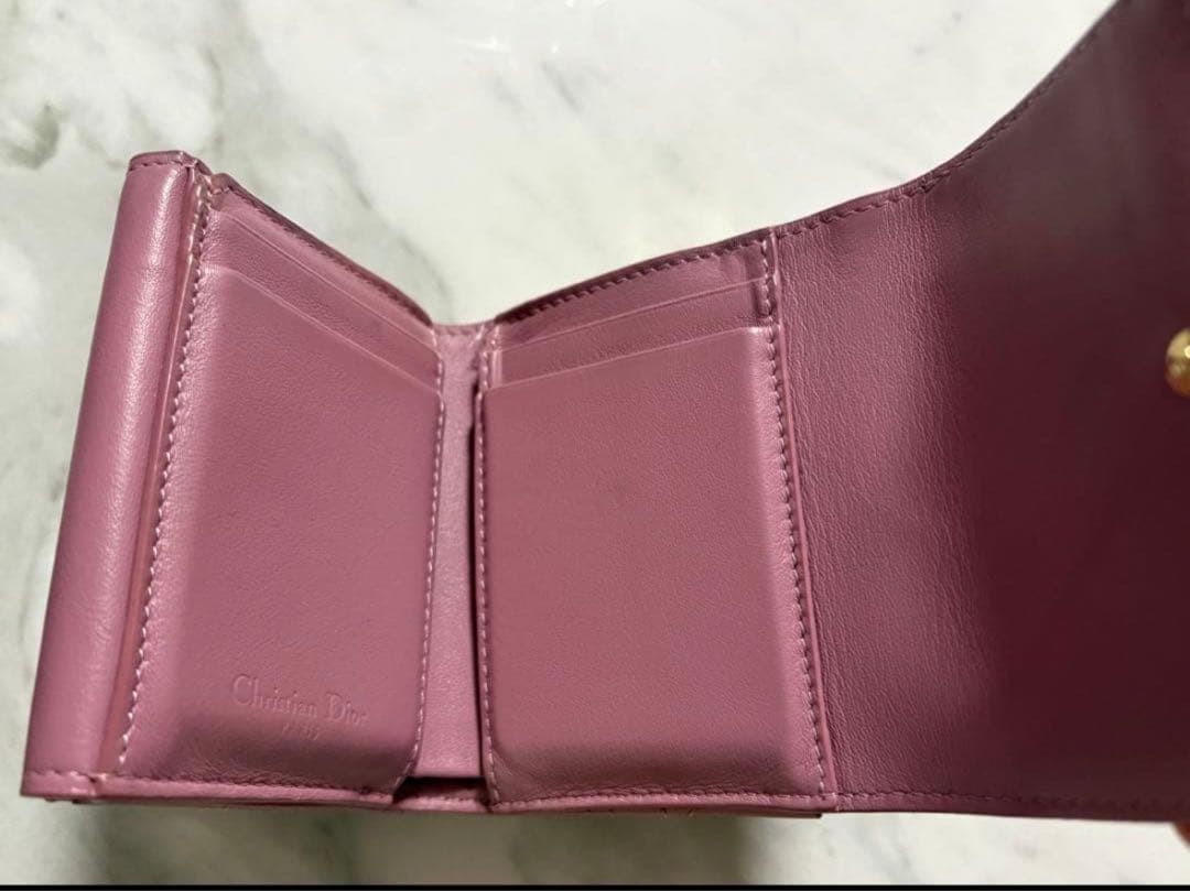 ピンク キルティング 三つ折り財布