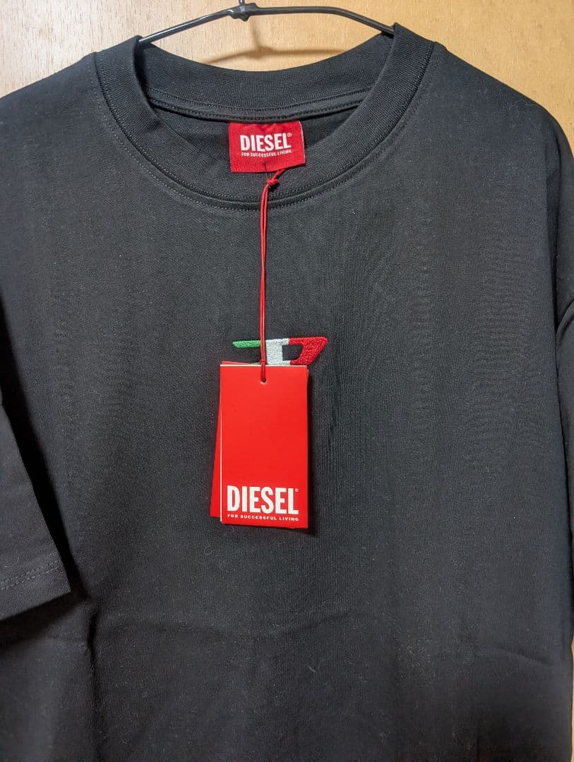 DIESEL ブラック Tシャツ Lサイズ 新品タグ付き
