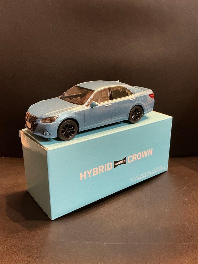 【交渉歓迎】　非売品　HYBRID CROWN ミニカー　空色