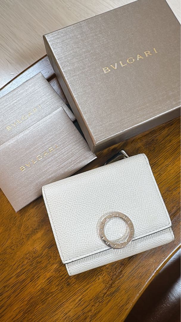 【箱付き】BVLGARI 三つ折り財布 ブルガリ コンパクトウォレット ホワイト