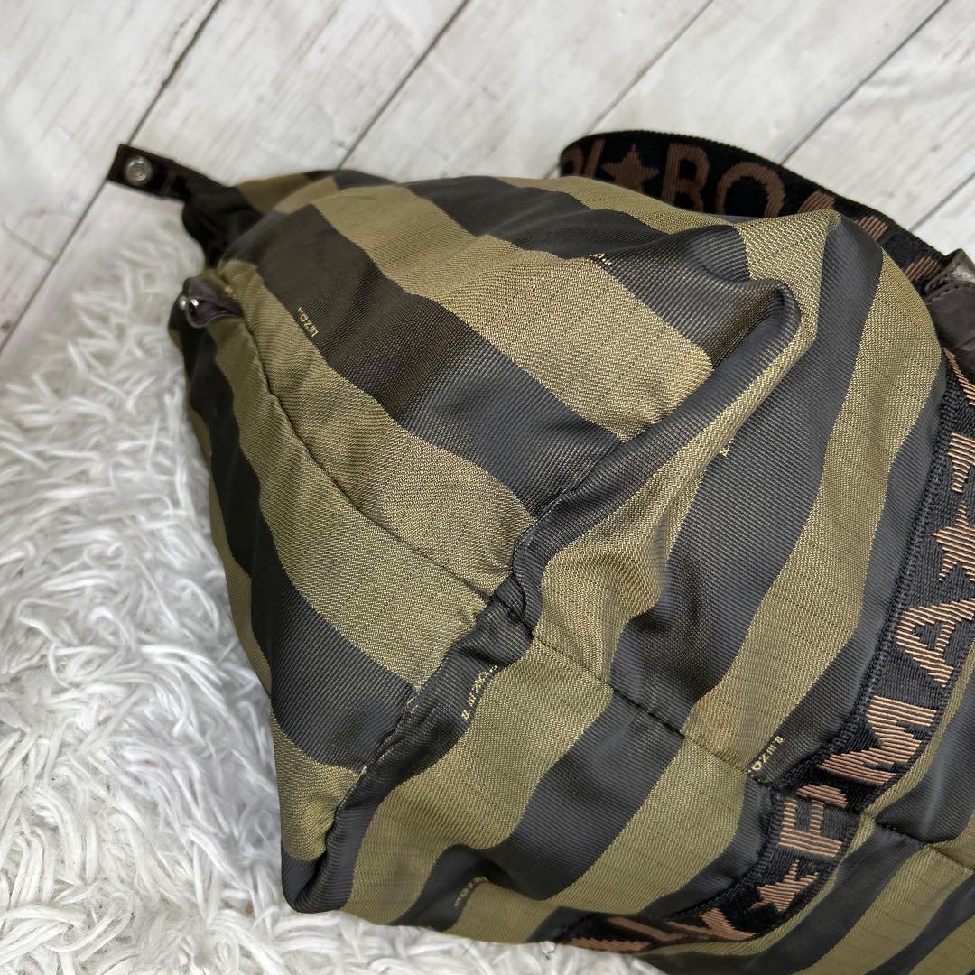FENDI ペカン　トートバッグ　大容量　ナイロン　ロゴ　ボストンバッグ