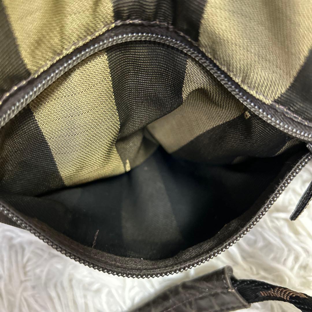 FENDI ペカン　トートバッグ　大容量　ナイロン　ロゴ　ボストンバッグ
