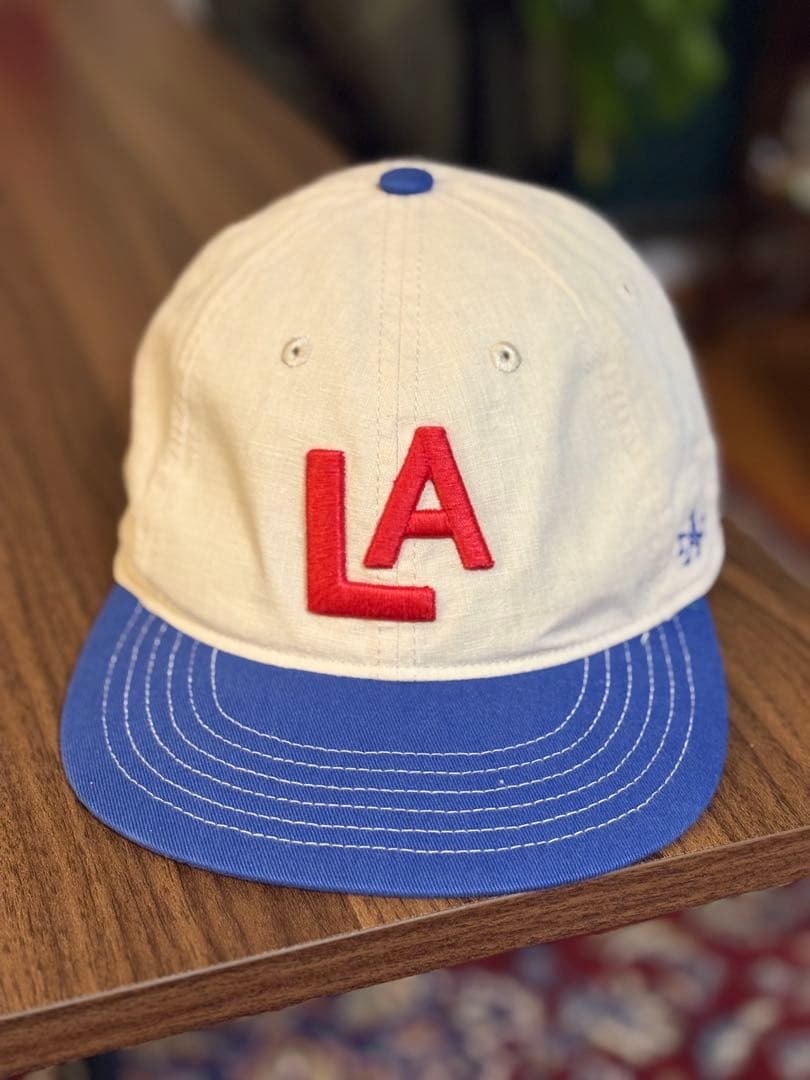 【American needle】LAロゴ ベースボールキャップ 内側革製