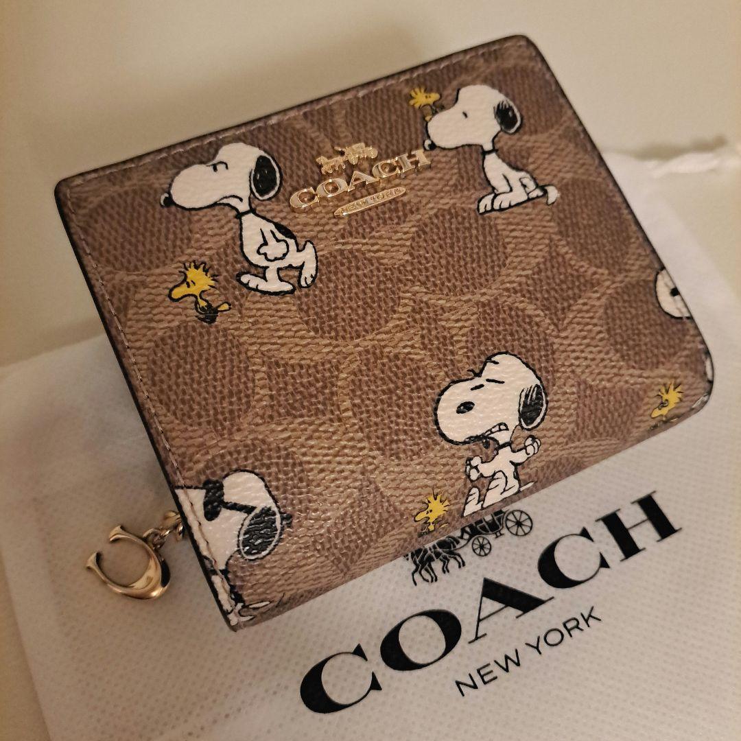美品☆COACH x PEANUTS スヌーピー☆ 二つ折り財布