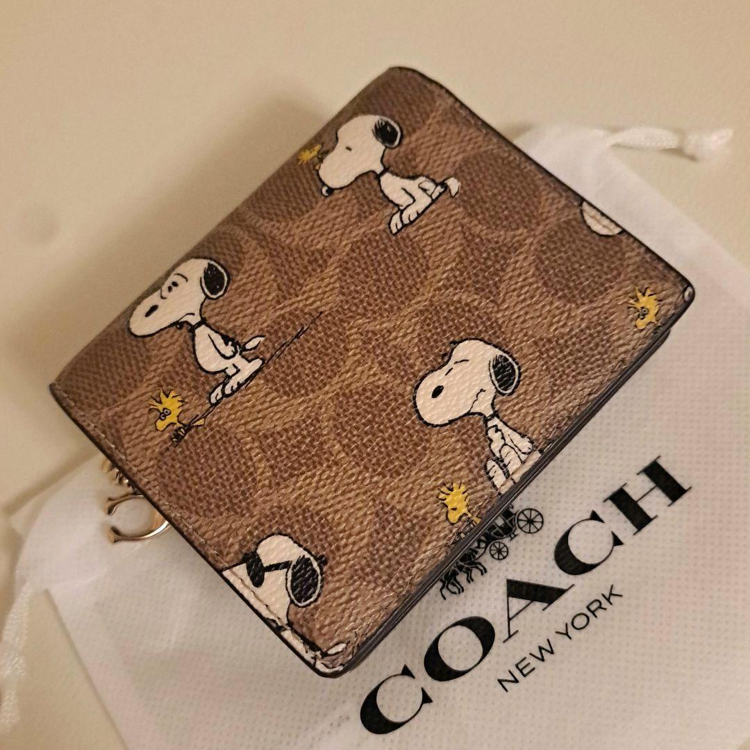 美品☆COACH x PEANUTS スヌーピー☆ 二つ折り財布