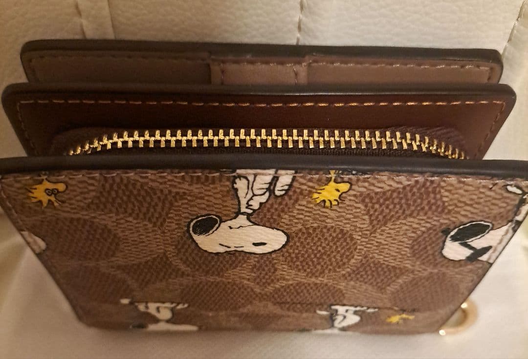 美品☆COACH x PEANUTS スヌーピー☆ 二つ折り財布
