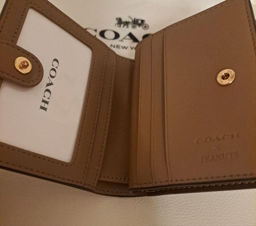 美品☆COACH x PEANUTS スヌーピー☆ 二つ折り財布
