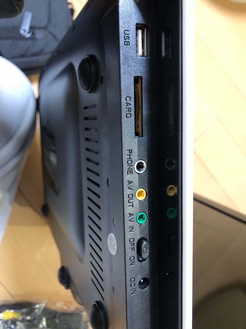 FANGOR ポータブルDVDプレーヤー F-1318