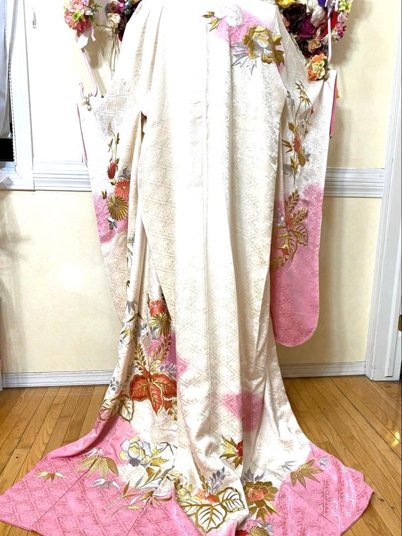 振袖フルセット❤️豪華off-white暈し✨菊牡丹藤垂れ金銀糸刺繍際立つ✨逸品