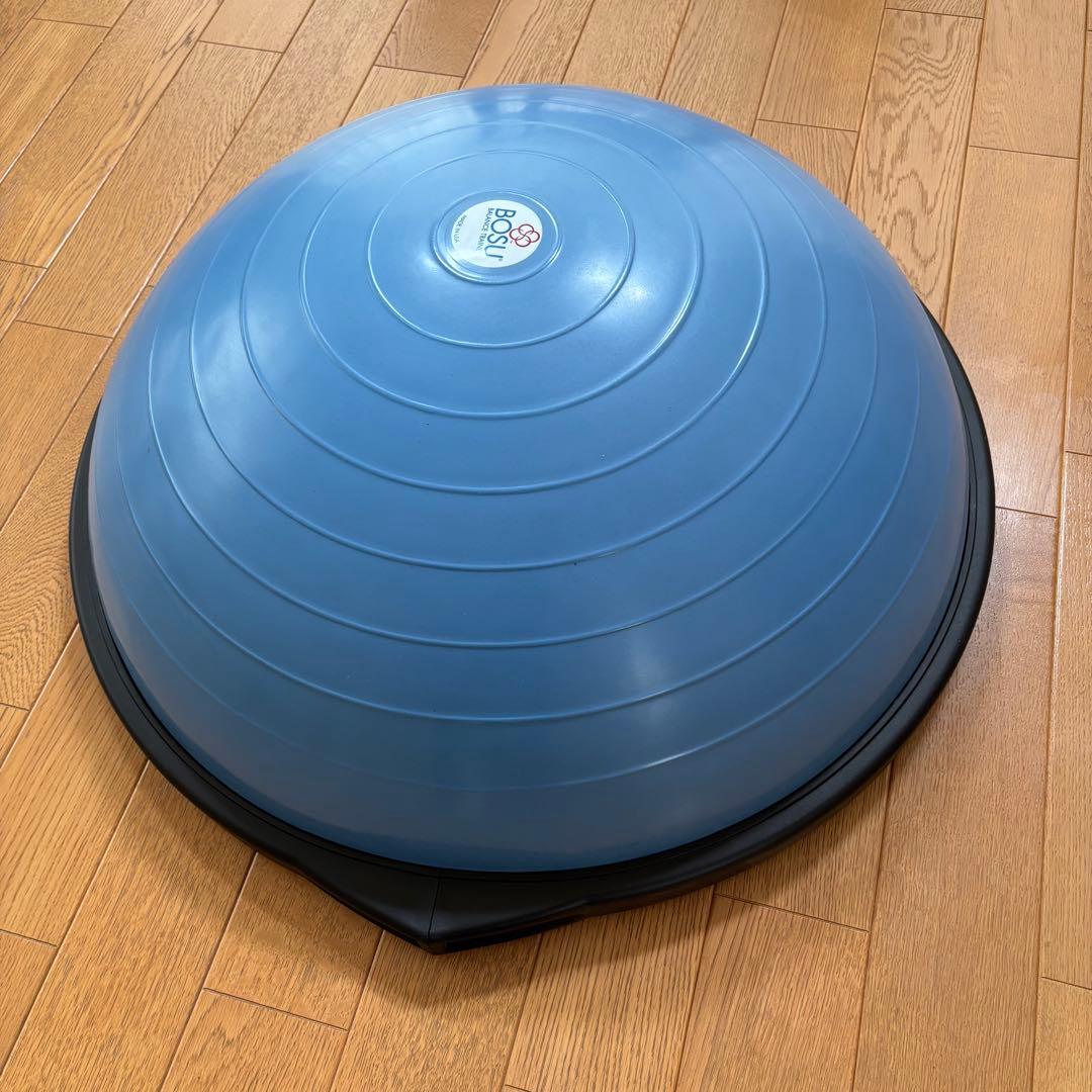 BOSU バランスボール 青 約65cm 箱、ポンプ、説明書付き