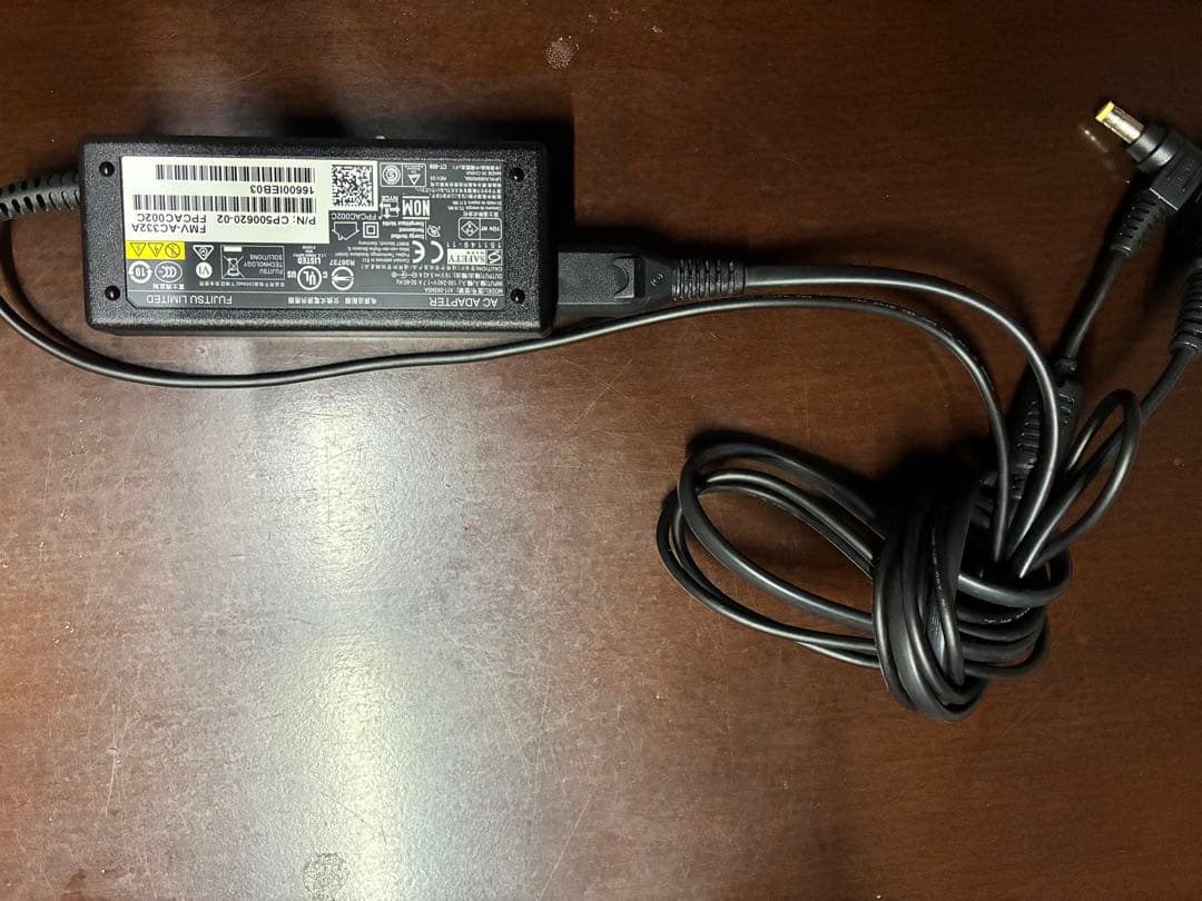 と*ん様 FUJITSU WindowsノートPC ONKYOスピーカー搭載