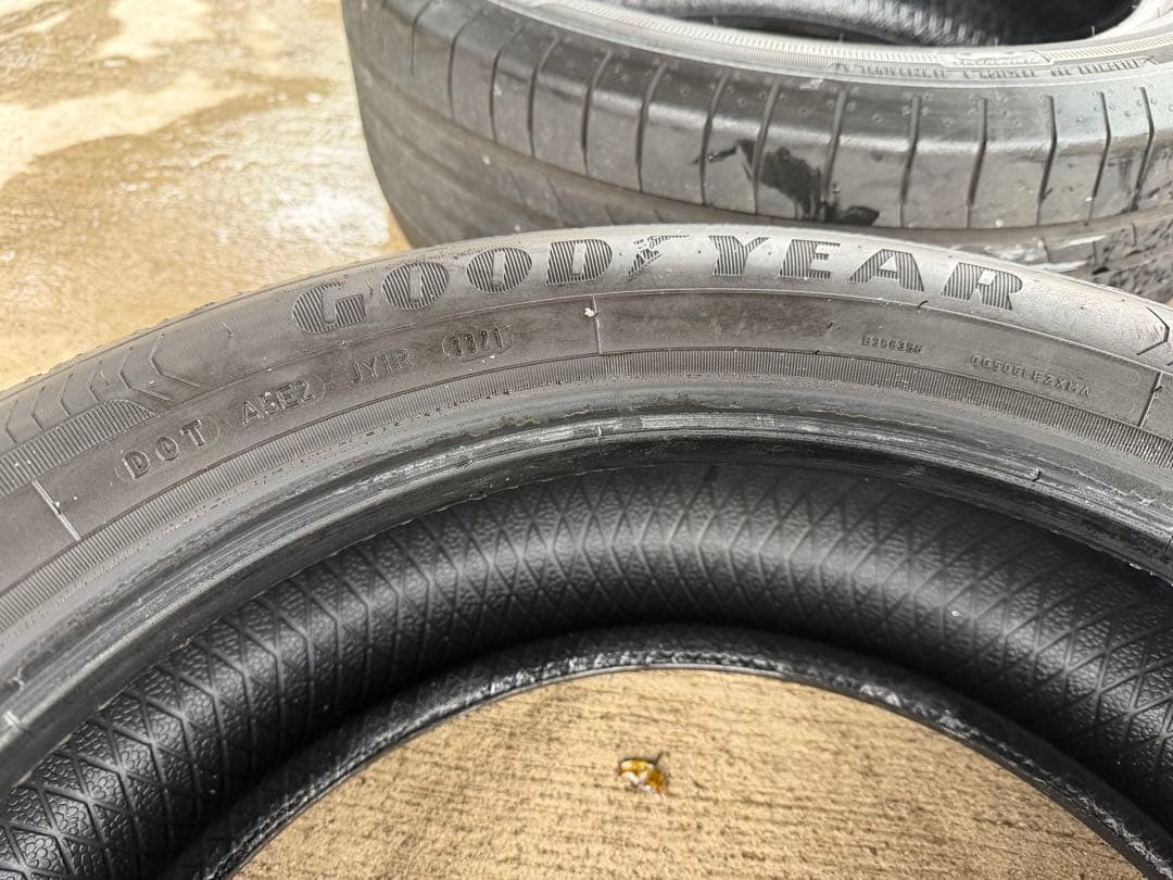 GOODYEAR EFFICIENT 215/55R18 タイヤ 2本