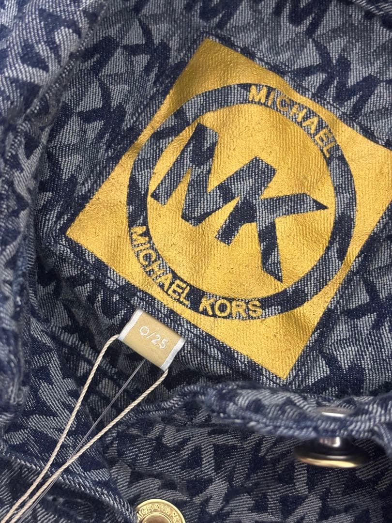 マイケルコースMICHAEL KORS ロゴプリントデニムノースリーブワンピース