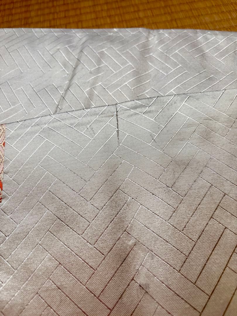 お手入れ済 豪華友禅染め 銀加工 刺繍 薄ピンク色 花柄 振袖 佐賀錦袋帯付
