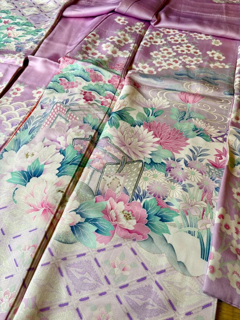 お手入れ済 豪華友禅染め 銀加工 刺繍 薄ピンク色 花柄 振袖 佐賀錦袋帯付