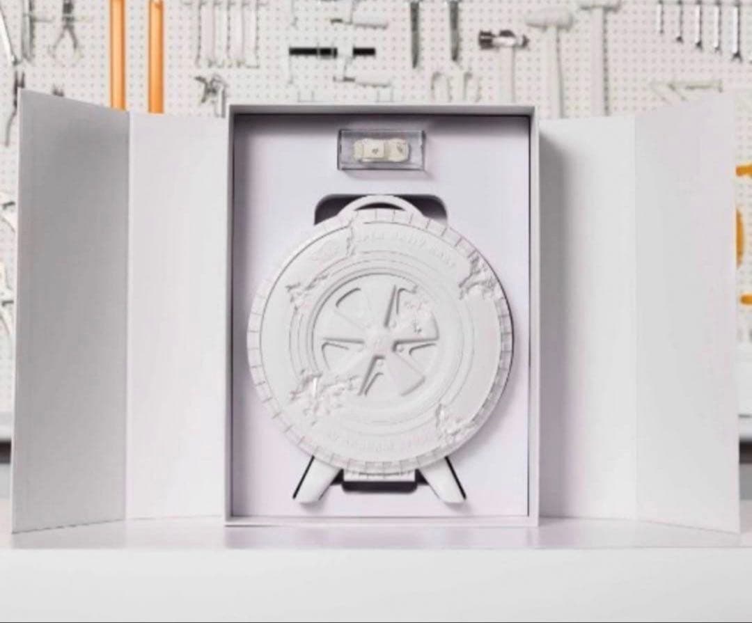 Hot Wheels × DanielArsham Eroded Porsche