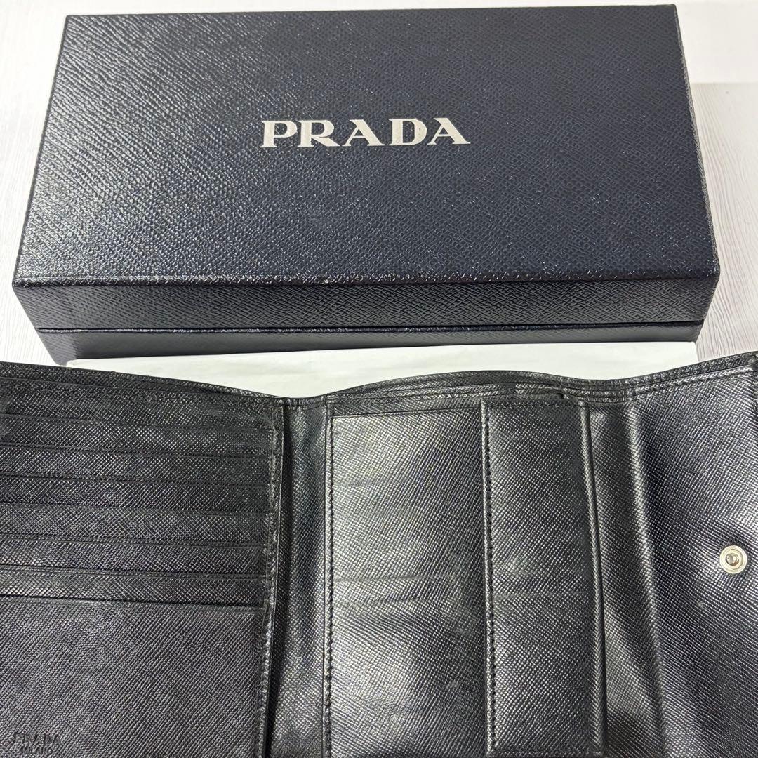 新品同様‼️ プラダ　PRADA 財布　三つ折り　折り財布　テスートナイロン　三角
